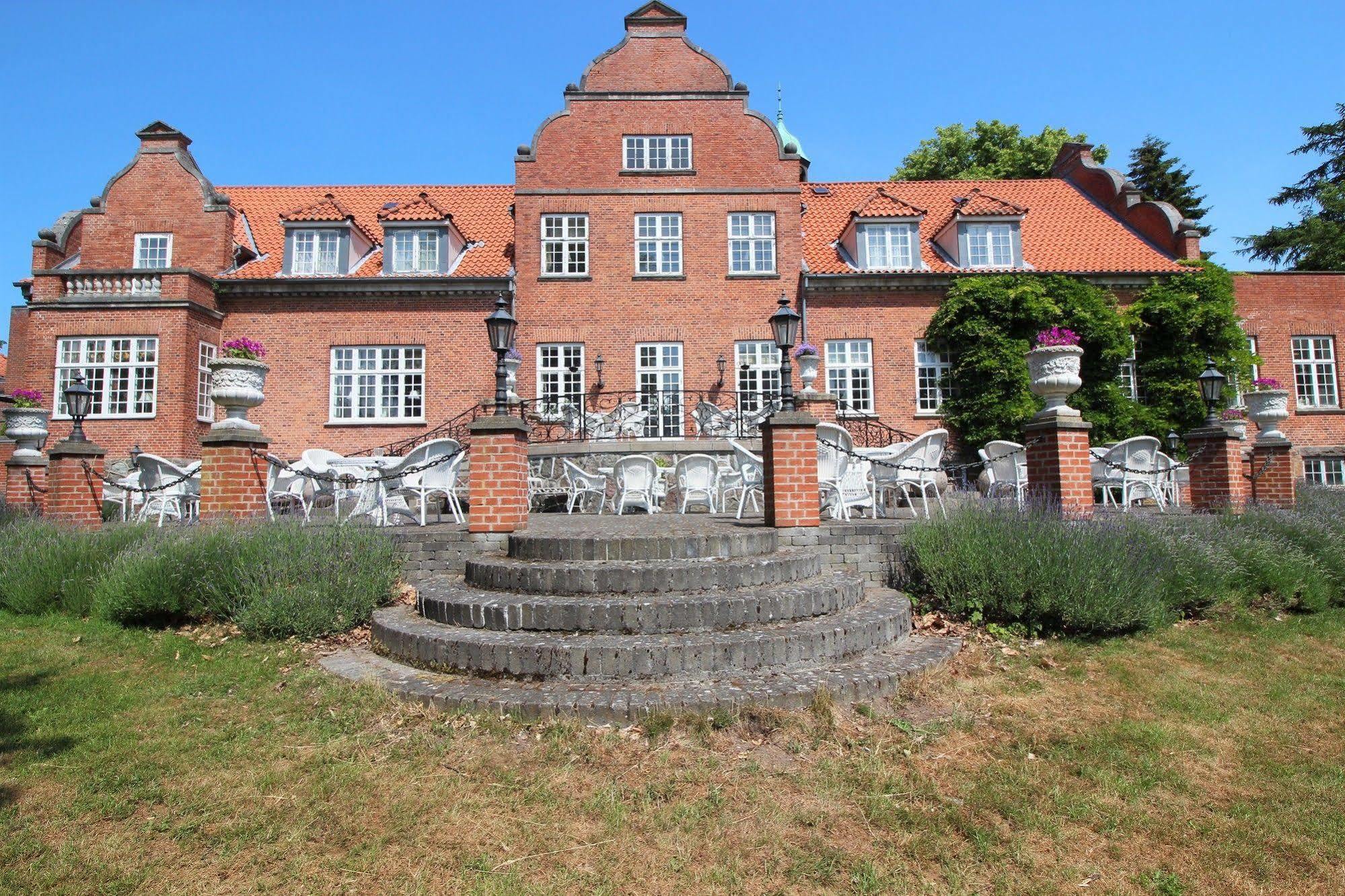 Sauntehus Castle Hotel Hornbaek Ngoại thất bức ảnh