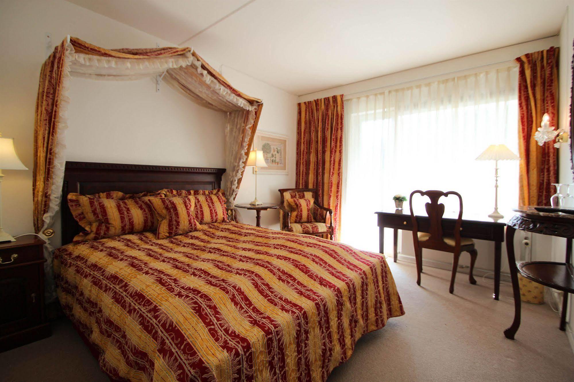 Sauntehus Castle Hotel Hornbaek Ngoại thất bức ảnh